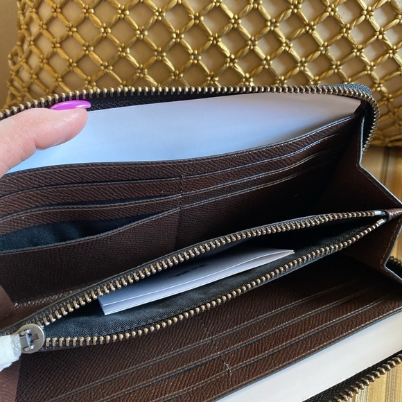 SOLD Coach accordion wallet - Picture 5 of 6